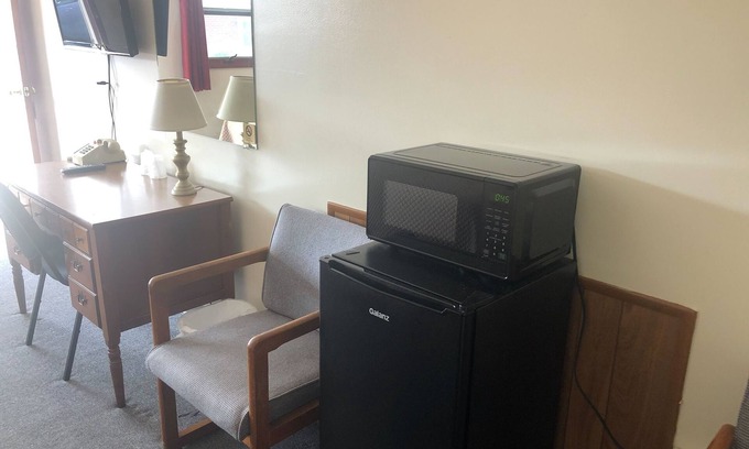 Kingsville Hotel | Dav-Ed Motel