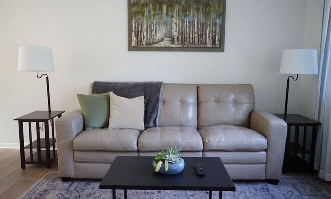 Davenport Condo | Davenport Delight ~ 2BR Townhouse