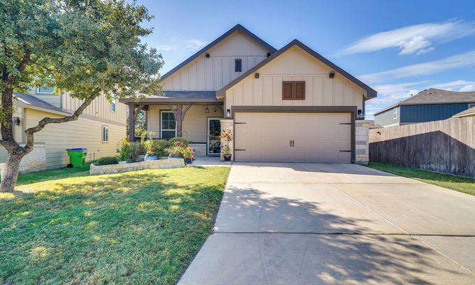 Helotes House | Davis Ranch Home w/Pool Access & Fenced Yard!