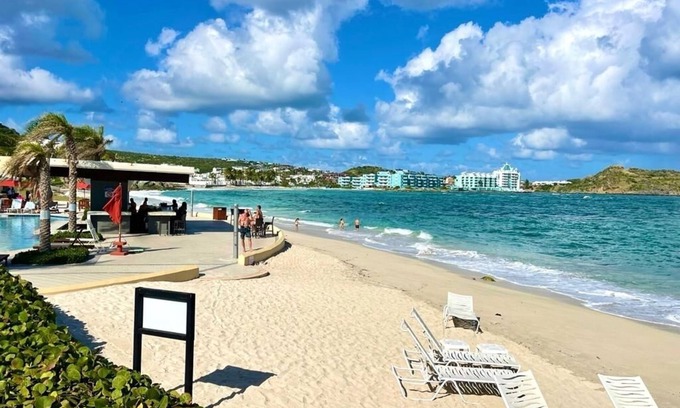 Dawn Beach Estates House | Dawn Beach Club Villa. With Beach access.