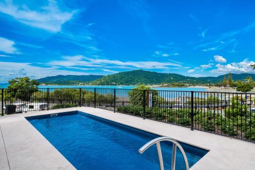 Airlie Beach House | Day Dreaming - Mazlin House