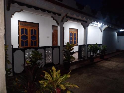 Trincomalee House | Day holiday villa