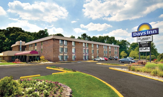 East Windsor Hotel | Days Inn by Wyndham East Windsor/Hightstown
