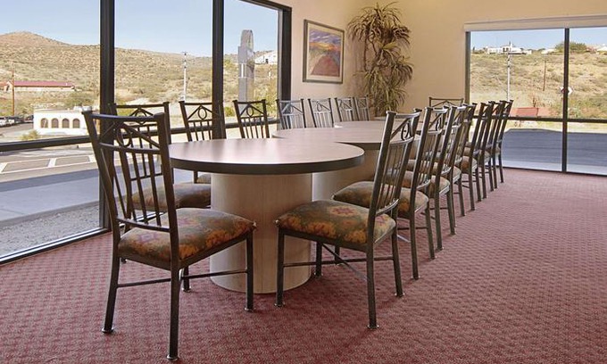 Globe Hotel | Days Inn by Wyndham Globe
