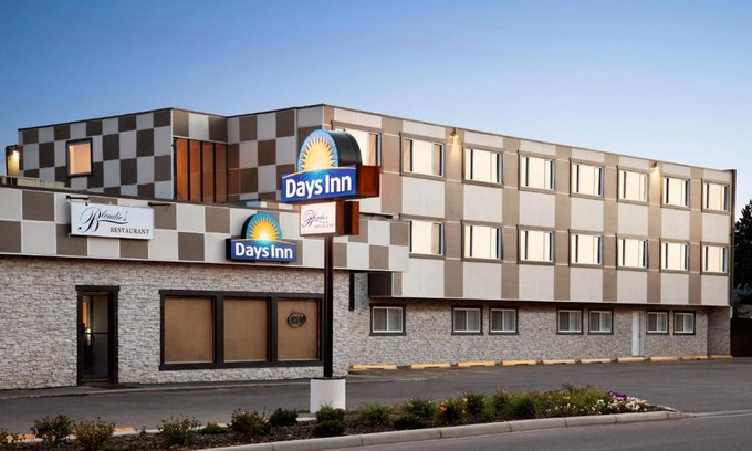 Sylvan Lake Hotel | Days Inn by Wyndham Sylvan Lake