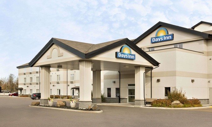 Thunder Bay Hotel | Days Inn by Wyndham Thunder Bay North