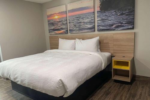 Sulphur Springs Hotel | Days Inn by Wyndham Sulphur Springs