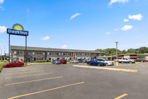 Winona Hotel | Days Inn by Wyndham Winona