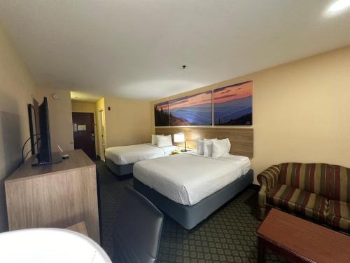Eunice Hotel | Days Inn & Suites by Wyndham Eunice