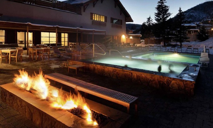Highland Meadows House | Dec 27 one night Hilton Highline 1 bedroom king bed. Steal at 450.00 - 50% disc