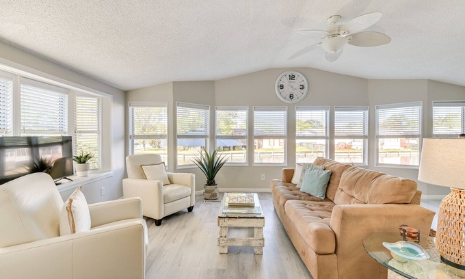Garden City House | Deck & Pool Access: Myrtle Beach Getaway