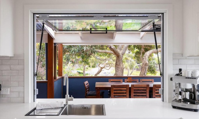 Smiths Beach House | Deckchairs
