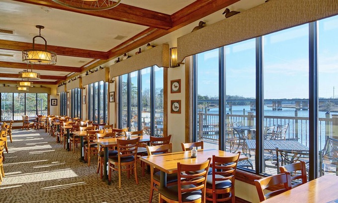 Suffolk Hotel | Decoys