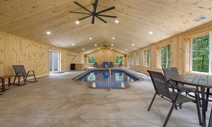 Rockbridge House | Deer Run Manor - Indoor Pool, Hot Tub & Game Room