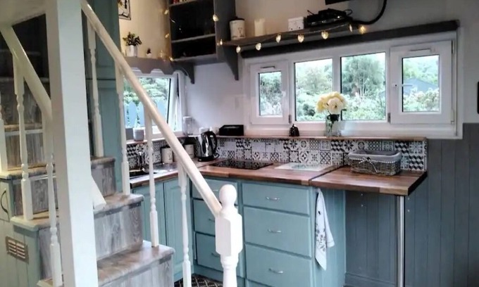 Dublin House | Delightful Tiny House with stunning views in the Dublin Mountains!nn