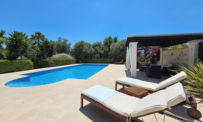 Oria Villa | Delightful villa with private pool with landscaped gardens. Offer: 20% off July