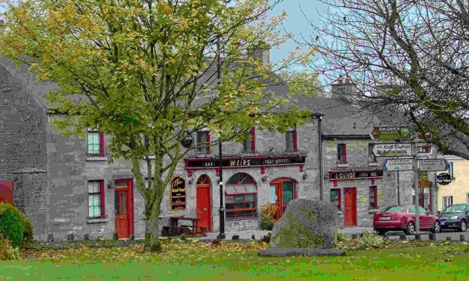 Multyfarnham House | Delightful village retreat in the heart of Multyfarnham - 1 hour from Dublin