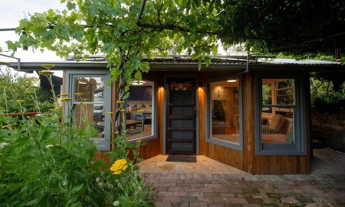 Mylor Cottage | Delphi, Adelaide Hills Garden BnB