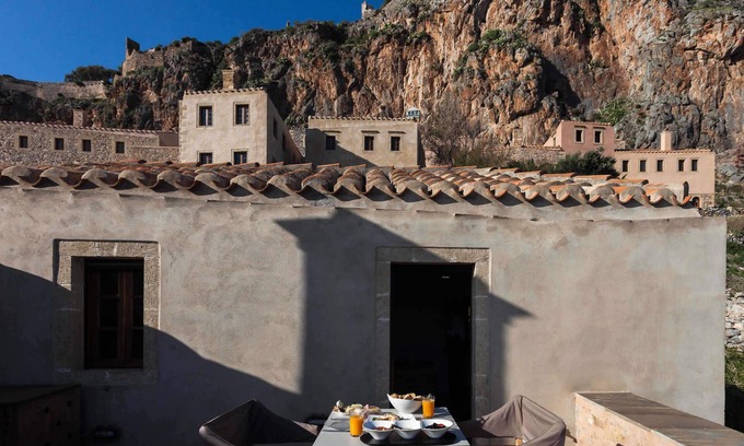 Monemvasia House | Deluxe 3 level house inside Monemvasia Castle