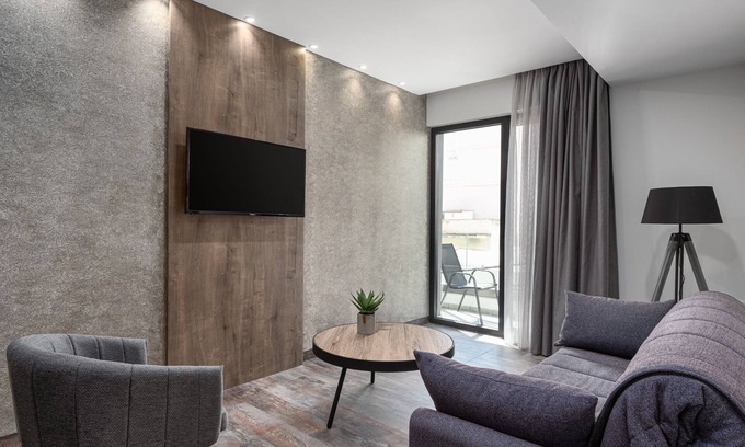 Gazi Apartment | Deluxe Double Room By Athenian Spirit