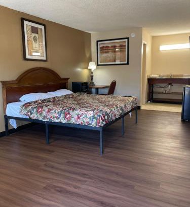 Warsaw Hotel | DELUXE INN