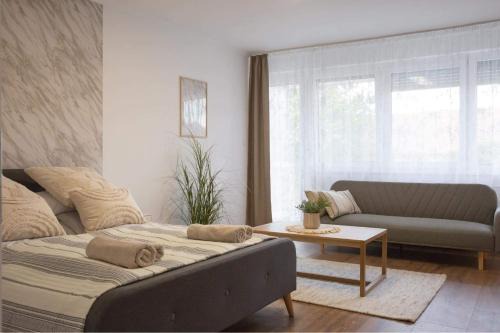 Sarospatak Apartment | DELUXHOME Sárospatak