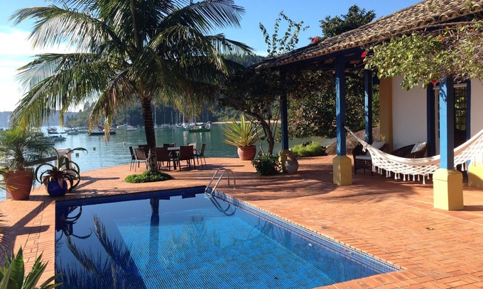 Ubatuba House | Demolein Refuge, 7 air-conditioned suites, swimming pool, barbecue, sauna, beach at the house