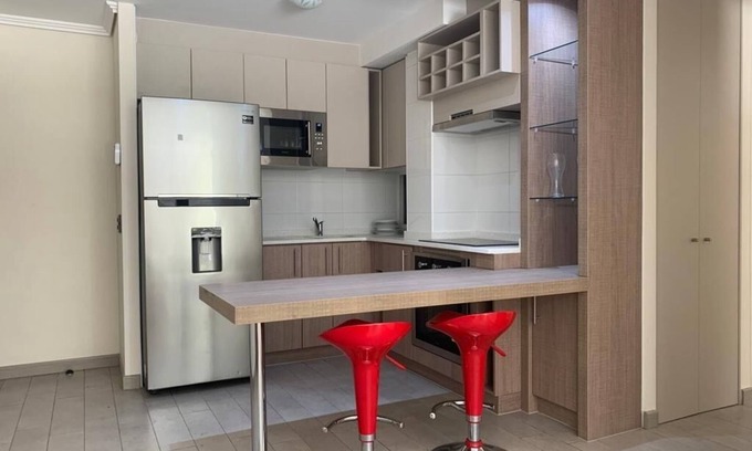 Las Rejas Apartment | Departamento de dos Dormitorios en Santiago