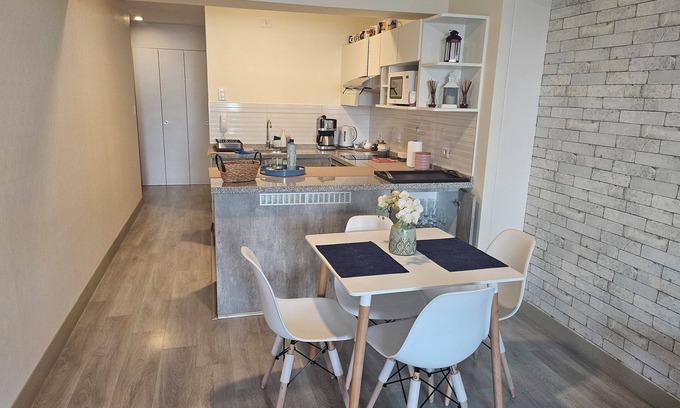 Corpac Apartment | Dept. Central, safe, minutes from San Isidro, San Borja, Miraflores and Lima.