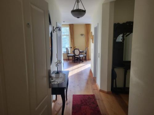 Stolpe Apartment | Der Westflügel Gräfinnensuite WF-43