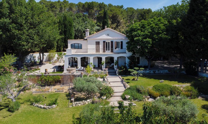 Aix-en-Provence House | Dernière Minute Coup de Cœur, Magnifique Propriété au Calme Absolu