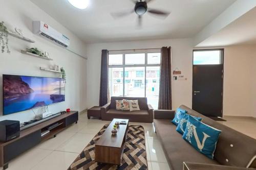 Bandar Penawar House | Desaru Comfy Homestay [Home Theater/Netflix]
