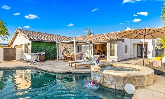 Bermuda Dunes House | Desert %BR Luxury Retreat w/Pool, Hot Tub & Game Room