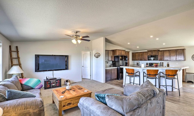 Pomerene House | Desert Escape Off I-10 w/Over 1 Enclosed Acre!