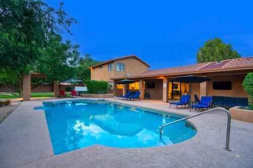 Sunburst Farms East House | Desert Oasis - 6BR Home in North Scottsdale