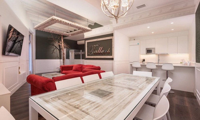El Raval Apartment | Design and comfort on the Rambla