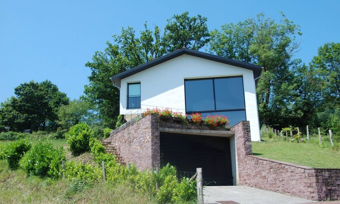 Sumbilla House | Designed for big families who want to combine mountain, beach and tourism,