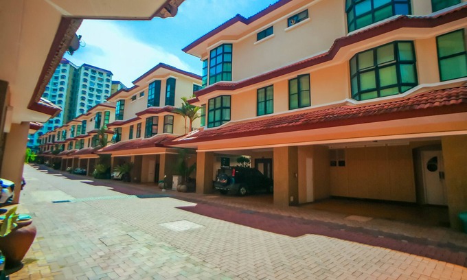 Tanjung Bungah House | ❤️ Designer Home★Straits Quay #4-6Pax ❤️