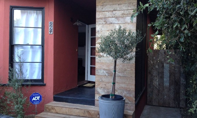 West Hollywood House | Designer Restored 2 bdrm Tranquil House in the Heart of WeHo