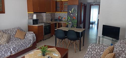 Nea Michaniona Apartment | DESPOINA APARTMENT with garden