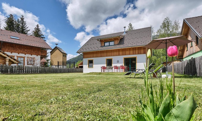Sankt Michael im Lungau Ski Chalet | Detached chalet with garden and ski storage