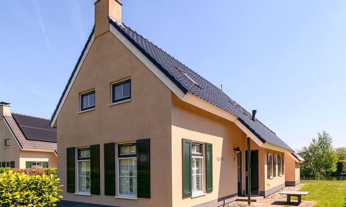 Vlagtwedde Cottage | Detached 9-person bungalow