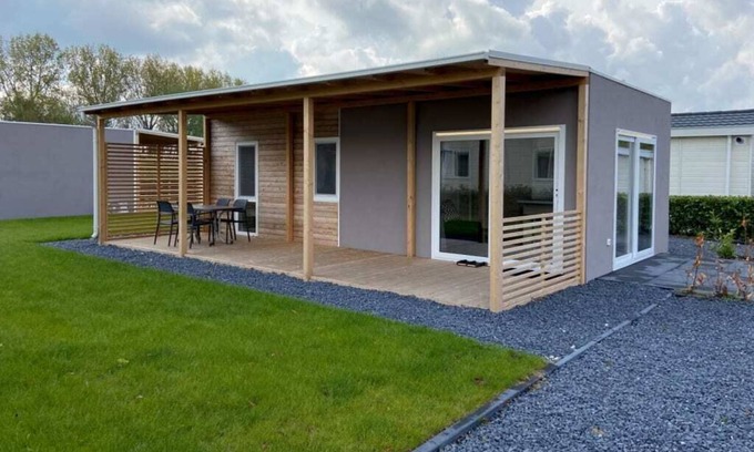 Dordtse Biesbosch Ski Chalet | Detached chalet with 2 bedrooms and 1 bathroom