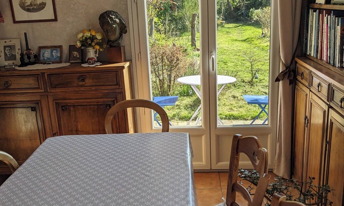 Raizeux House | Detached gîte on private property on the edge of the Rambouillet forest.
