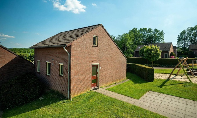 Vijlen House | Detached Holiday Home in Reevallis