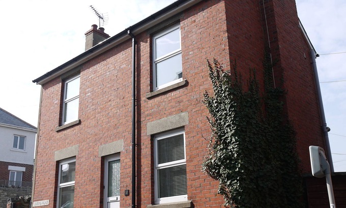 Swanage House | Detached House In Swanage Town