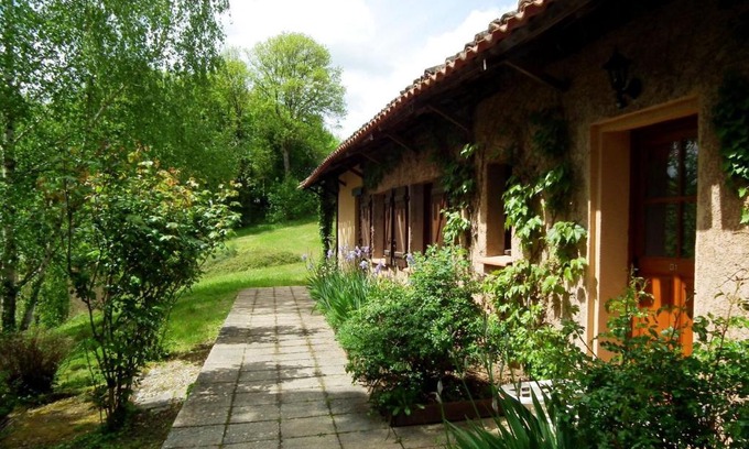Gavaudun House | Detached house with terrace in south Dordogne
