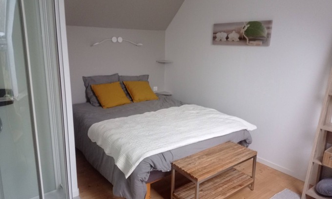 Pleyben House | Detached room in the countryside, access close to N164