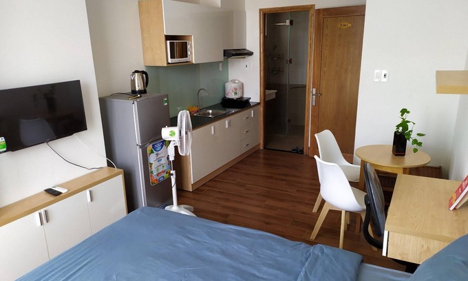 Son Tra Apartment | Diamond Apartment - Good for 2 people - very cheap price and close to the beach