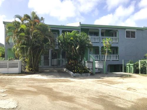 Cole Bay House | Diamond Gem Residence